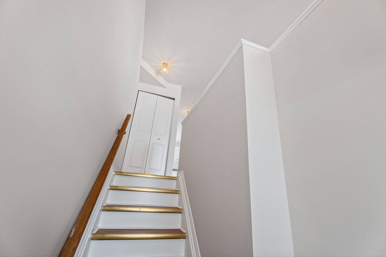 460 Seyton DR, Bells Corners And South To Fallowfield, ON K2H 1G2