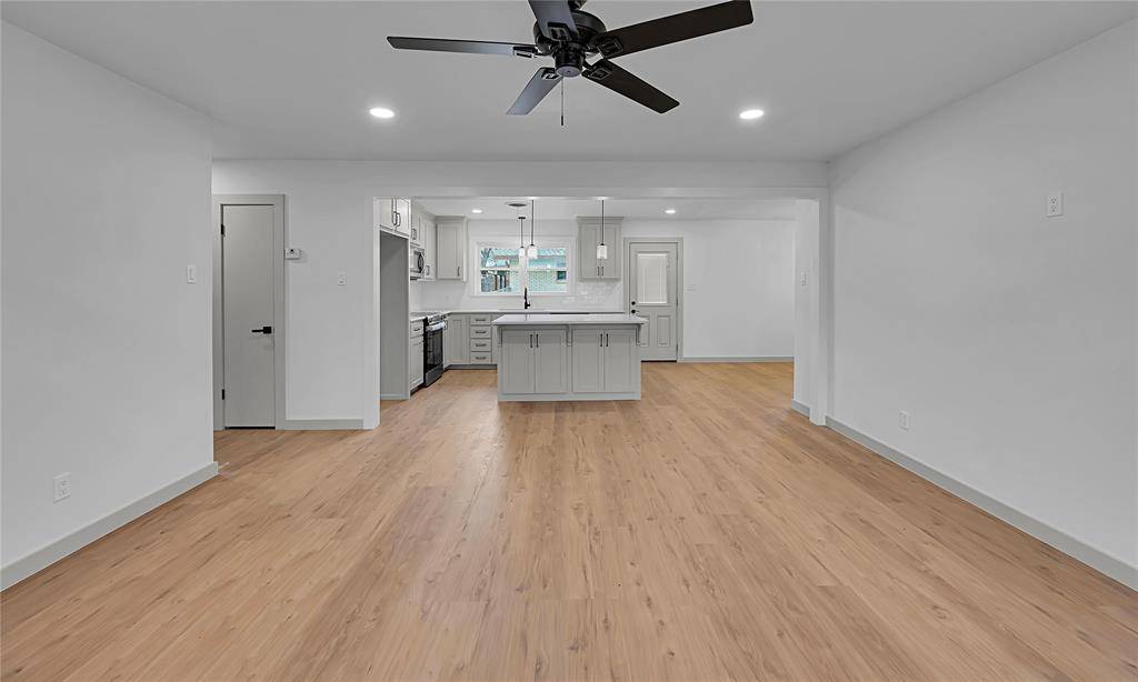 214 N Avenue P, Clifton, TX 76634