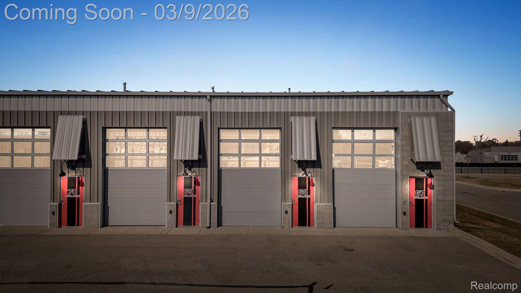 68 PIT LN, Pontiac, MI 48341