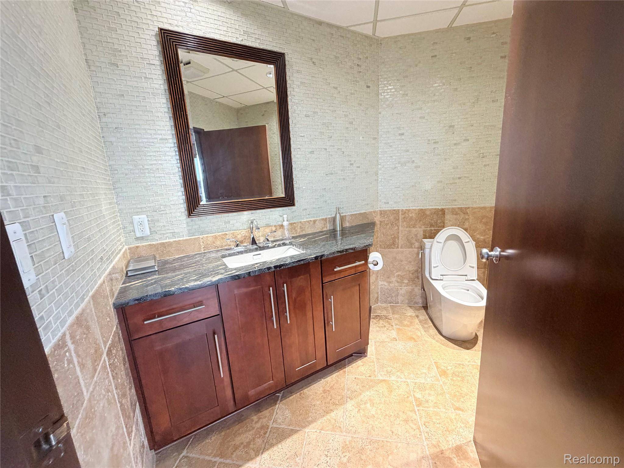 20800 Southfield RD #370, Southfield, MI 48075