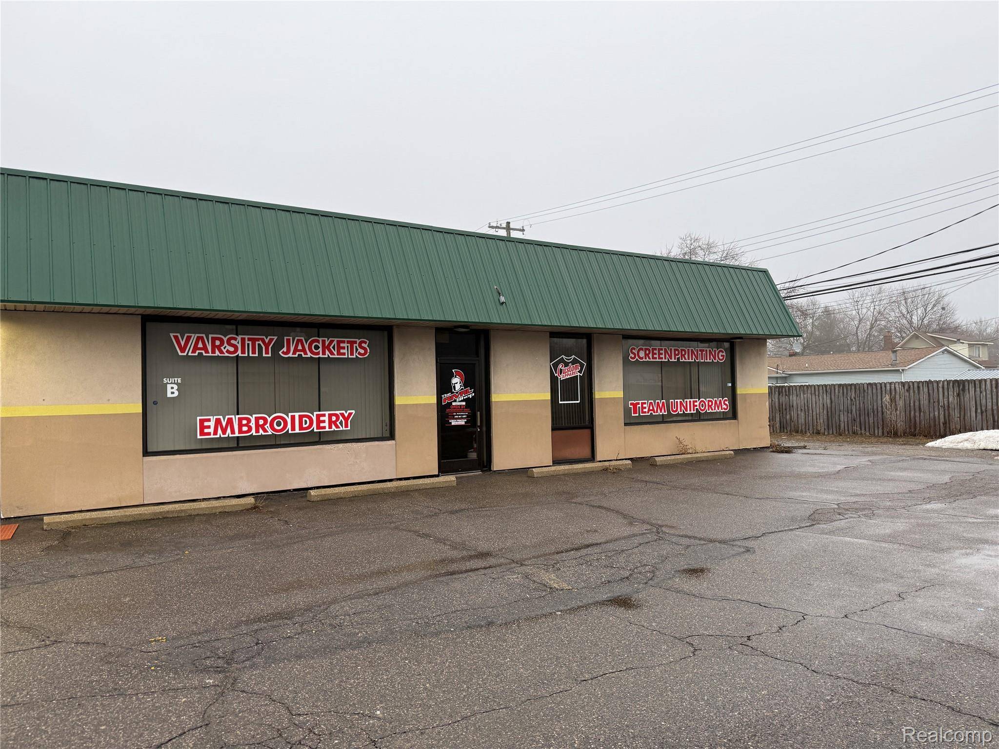 3526 Sashabaw RD #B, Waterford Charter Township, MI 48329