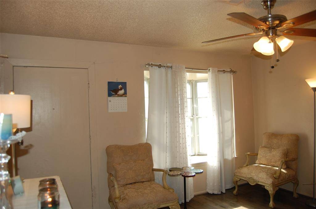 1808 Western Park Drive, Dallas, TX 75211