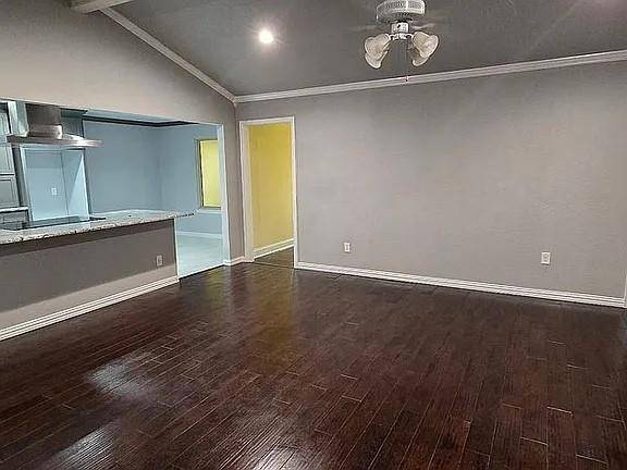 509 Royal Valley Road, Grand Prairie, TX 75052