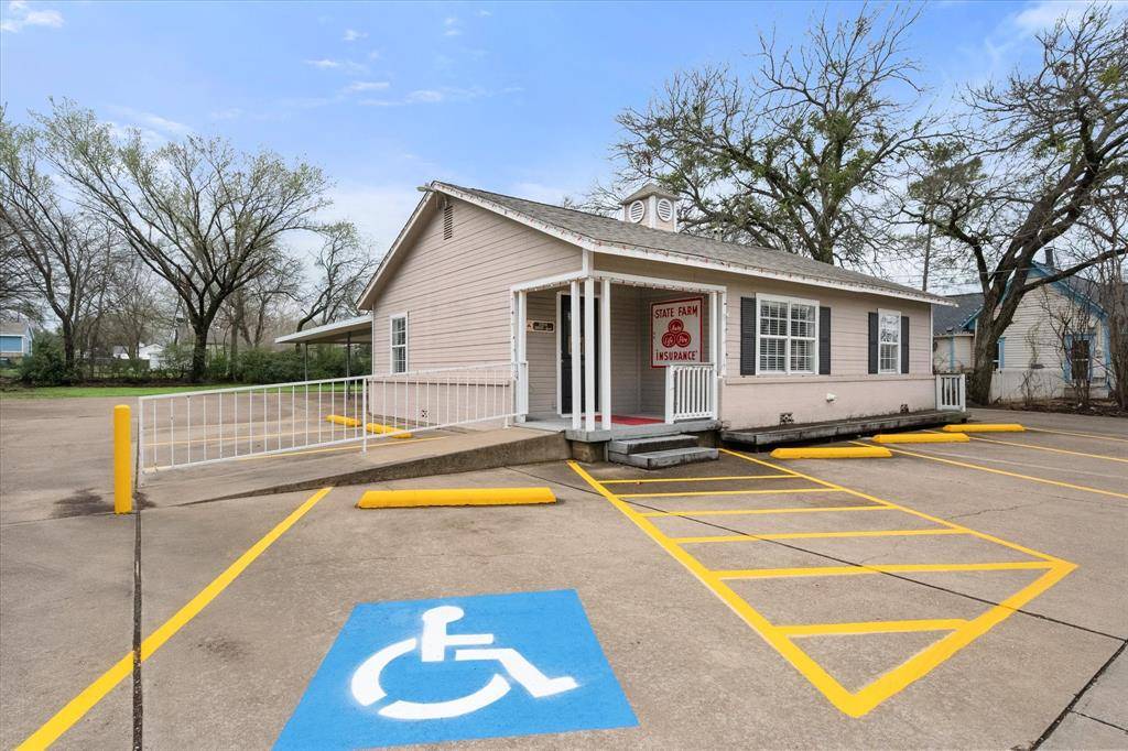 400 E Broad Street, Mansfield, TX 76063