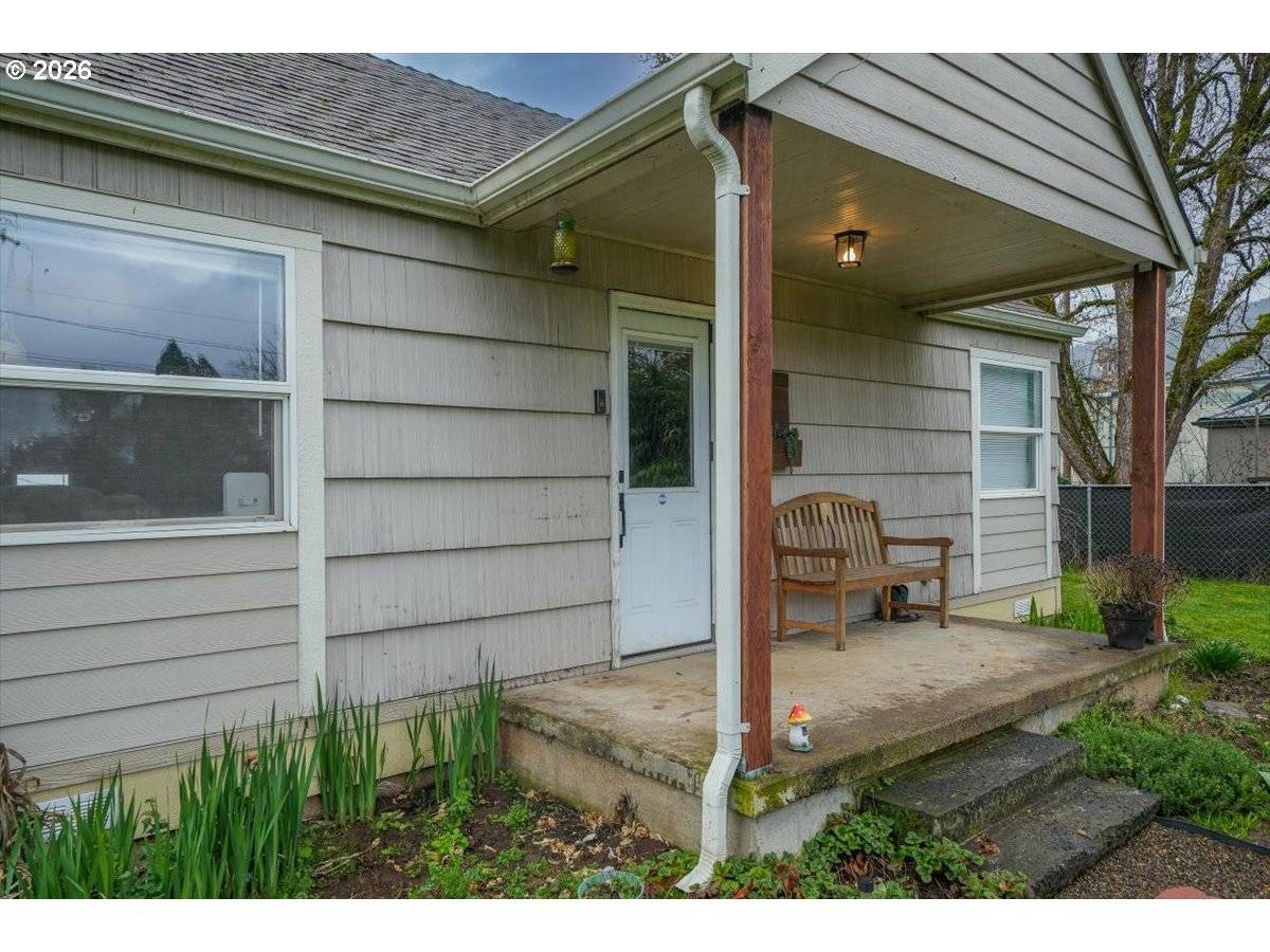 422 ELDER ST, Drain, OR 97435