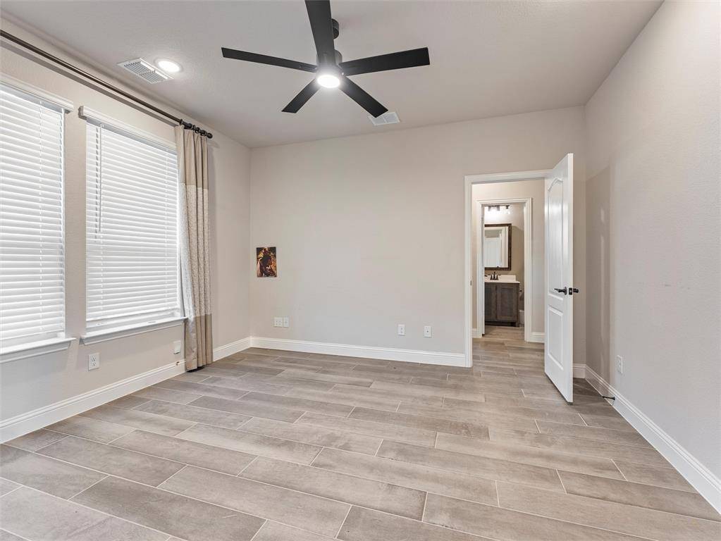 194 morning light Lane, Waxahachie, TX 75165