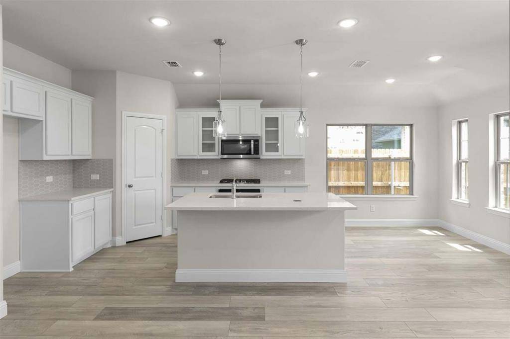 920 Lost Mine Trail, Little Elm, TX 75068