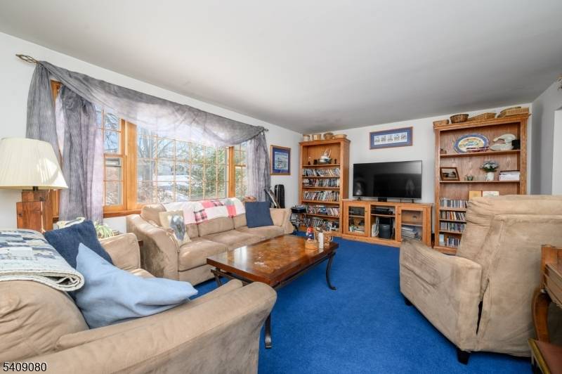 20 Mulford Ln, Hillsborough Twp., NJ 08844