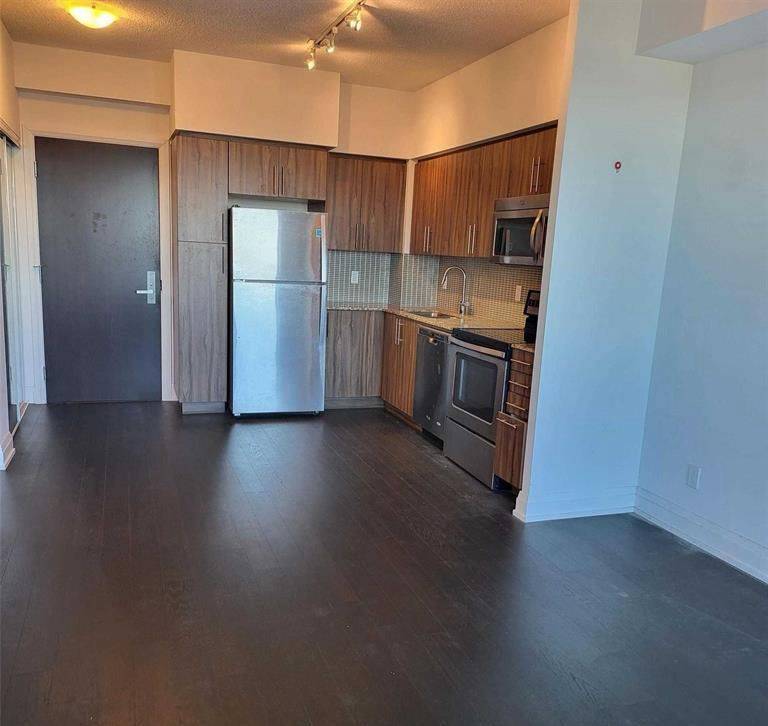 65 Speers RD #1302, Oakville, ON L6K 0J1