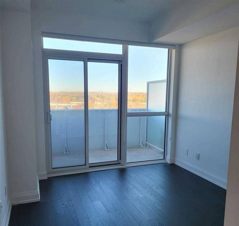 65 Speers RD #1302, Oakville, ON L6K 0J1