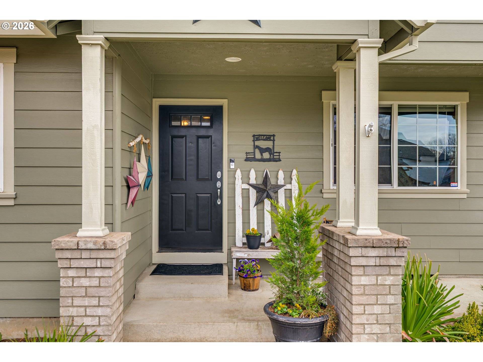 1088 S SYCAMORE ST, Canby, OR 97013