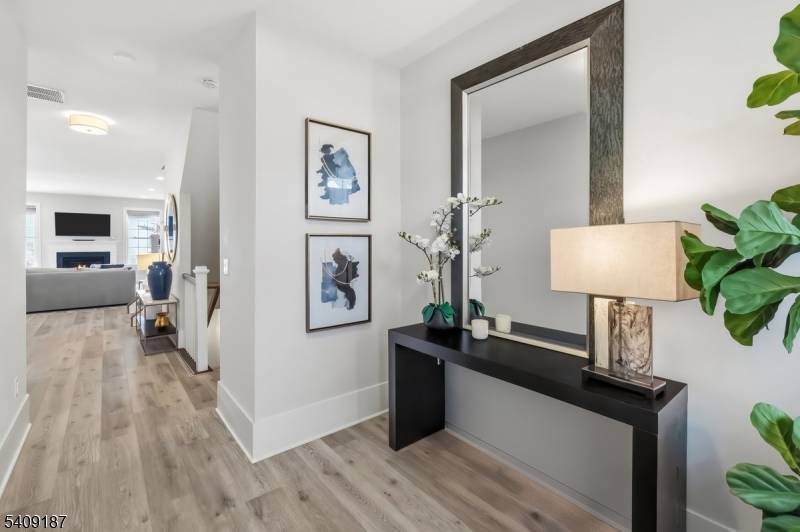 34 Aspen Dr, Cedar Grove Twp., NJ 07009