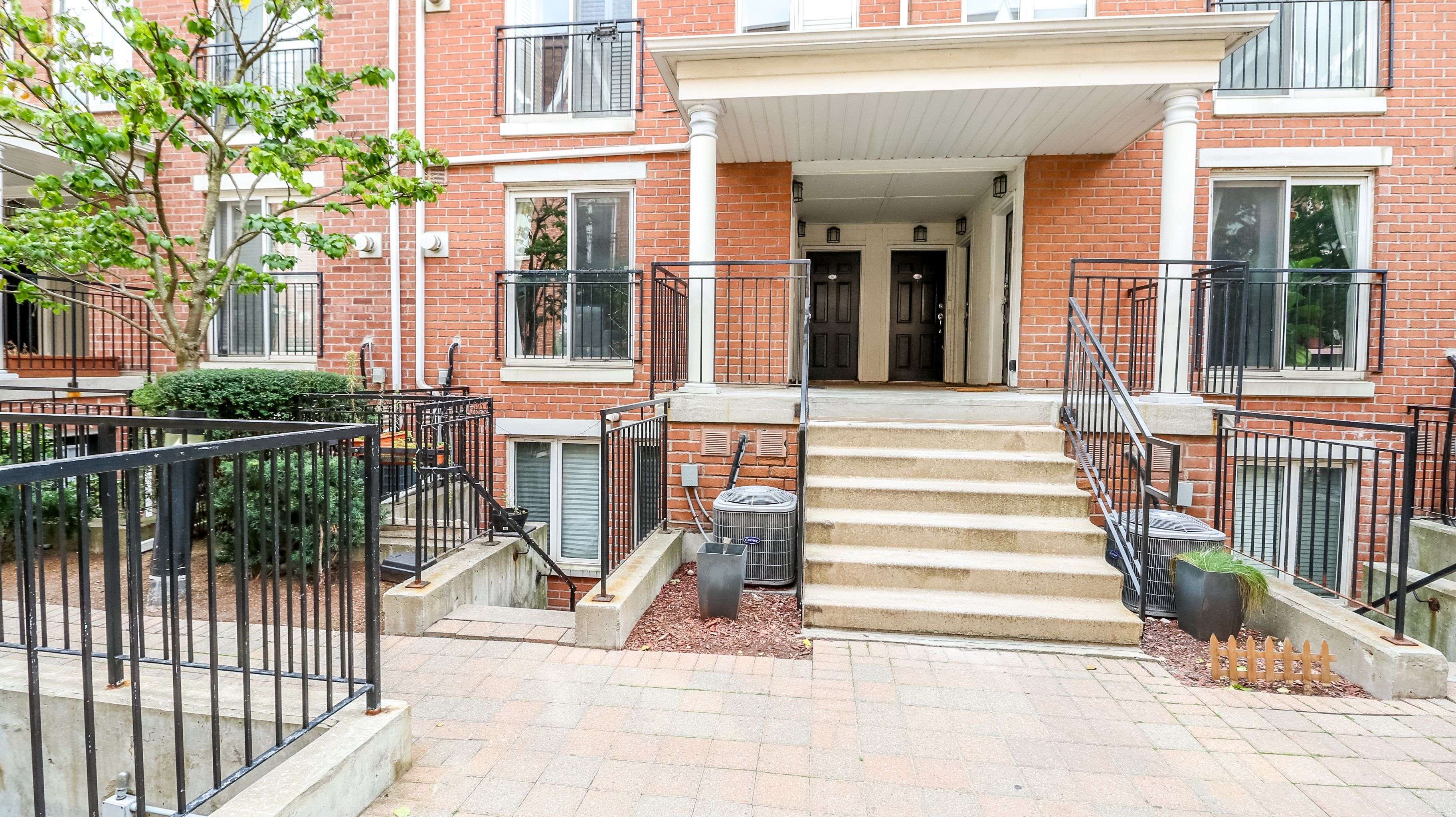 10 Laidlaw ST #719, Toronto W01, ON M6K 1X2