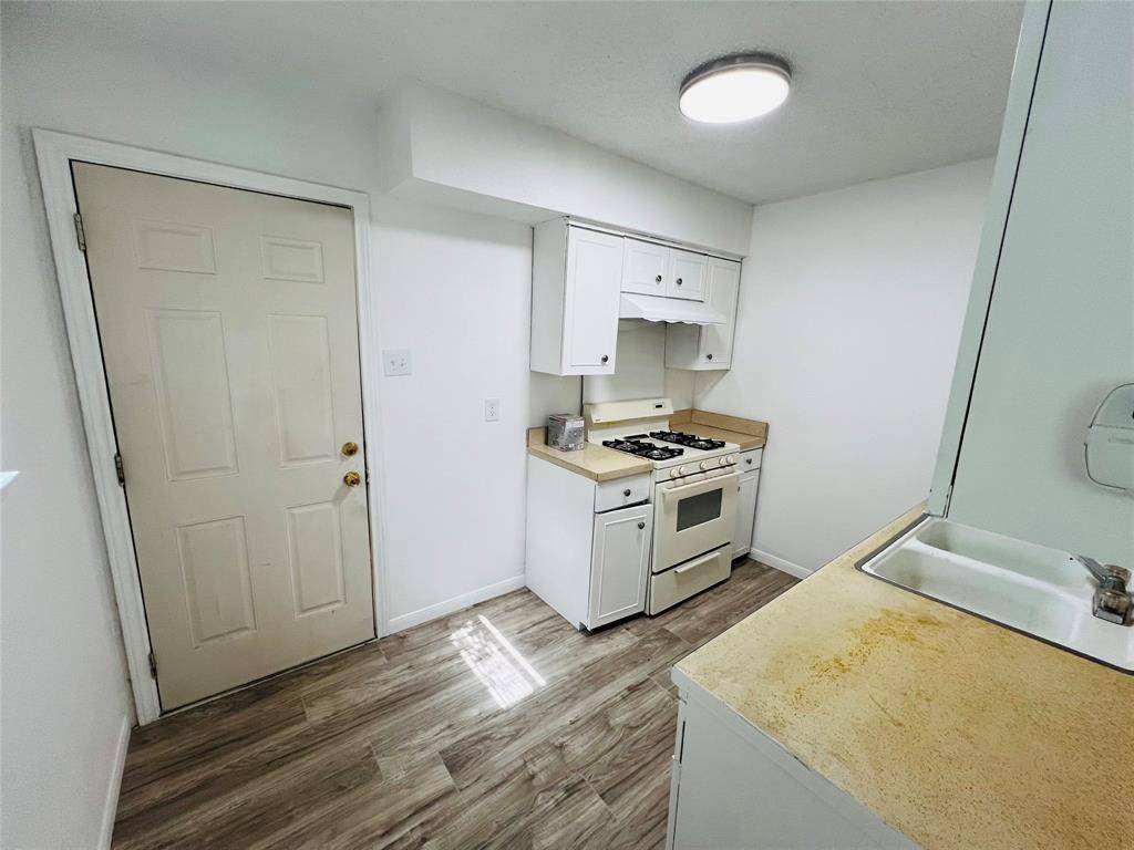 1303 Driftwood Drive, Duncanville, TX 75116