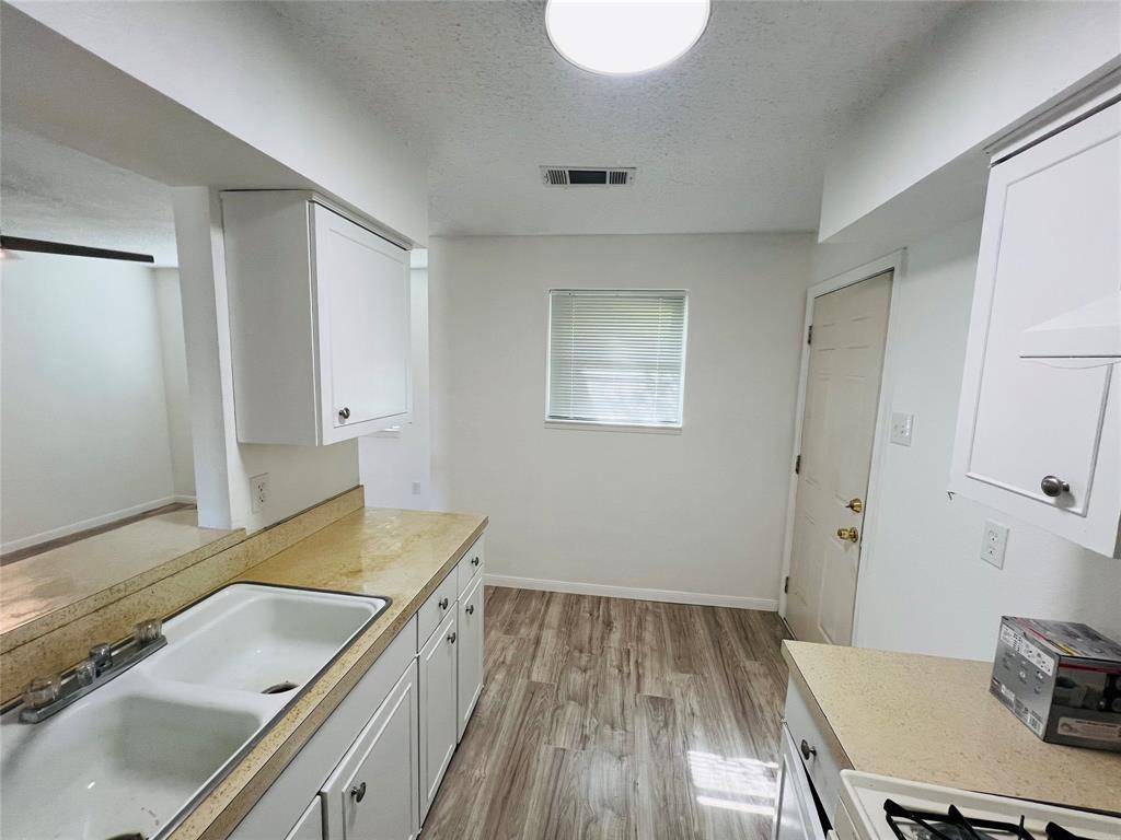 1303 Driftwood Drive, Duncanville, TX 75116