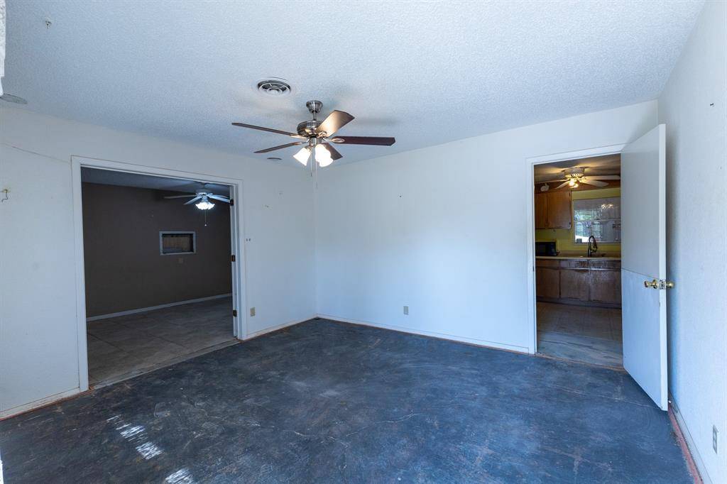 1103 Fifth Avenue, Coleman, TX 76834