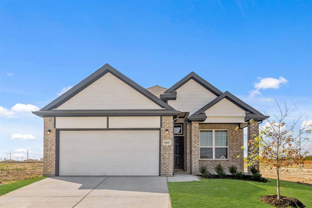 10045 Freighter Trail, Fort Worth, TX 76131