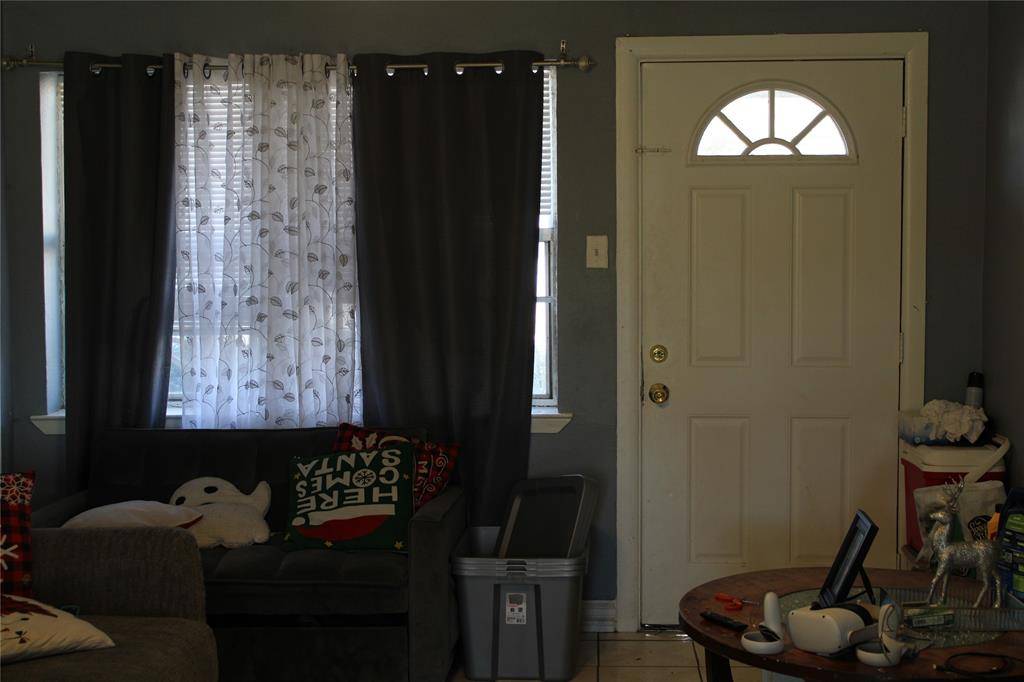 1620 Hillcrest Street, Mesquite, TX 75149