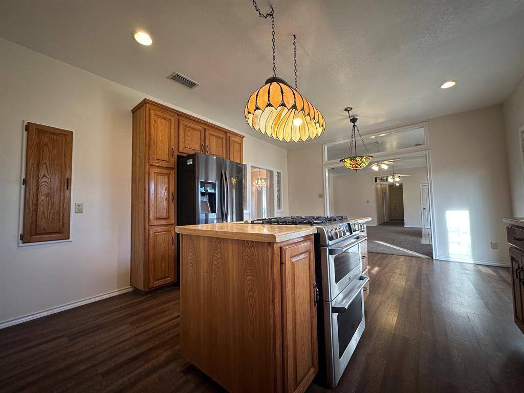 8099 W Interstate Highway 30, Cumby, TX 75433