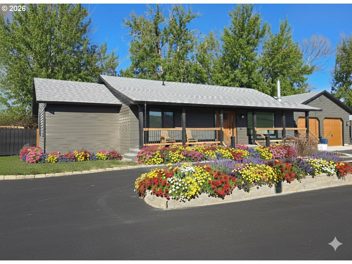 230 HOGANS ALY, Dufur, OR 97021