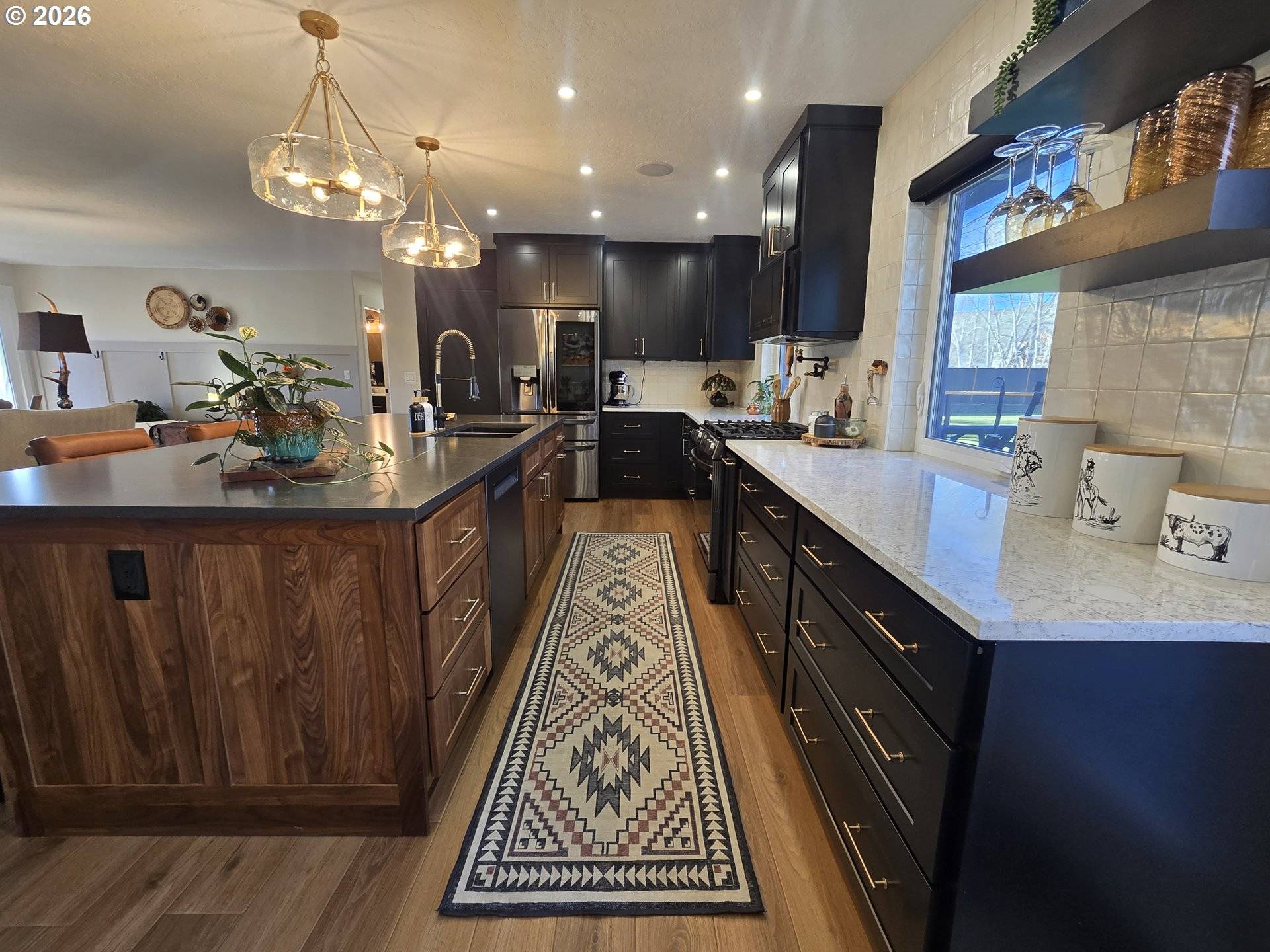 230 HOGANS ALY, Dufur, OR 97021