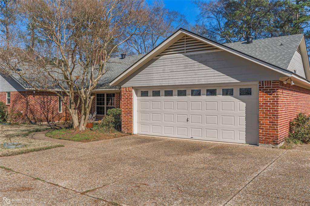 10004 Thornwood Drive, Shreveport, LA 71106