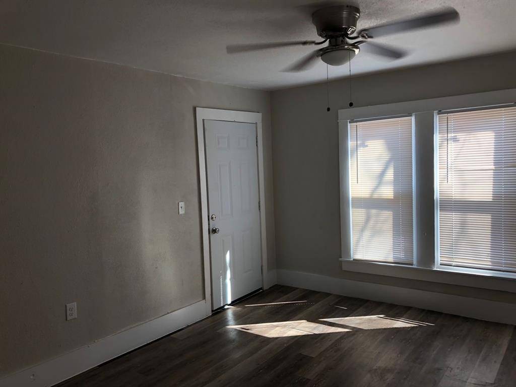 502 Cottonwood Street, Coleman, TX 76834