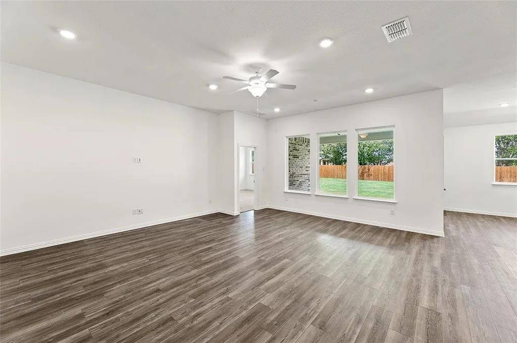 1632 Pavin Lane, Fort Worth, TX 76052