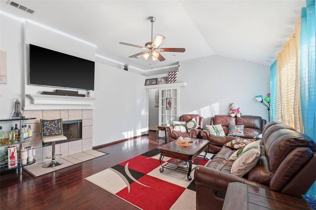 227 Lake Travis Drive, Wylie, TX 75098