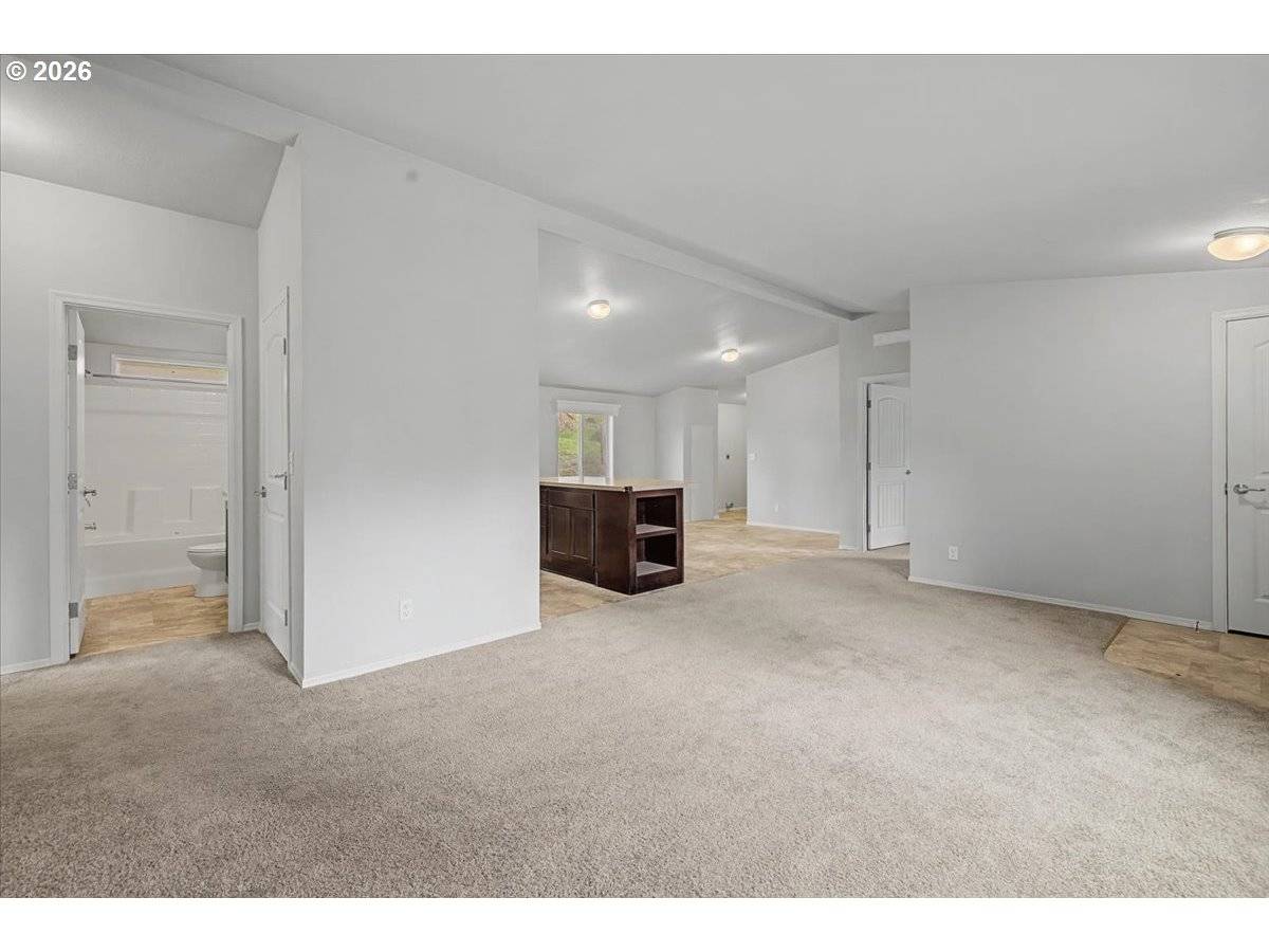 15 N HILLSIDE DR, Otis, OR 97368