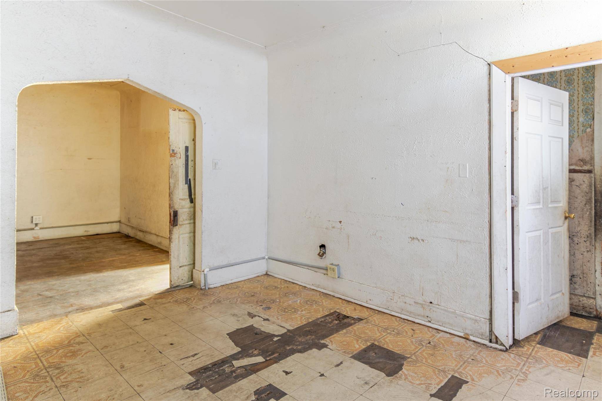 1488 17th ST, Detroit, MI 48216