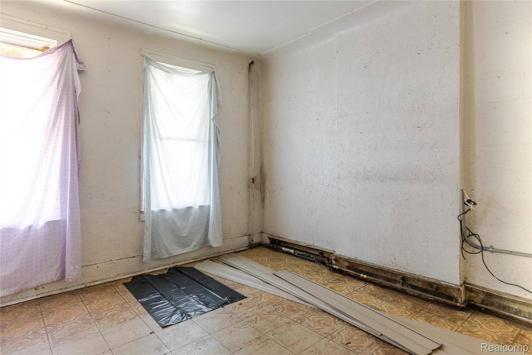 1488 17th ST, Detroit, MI 48216