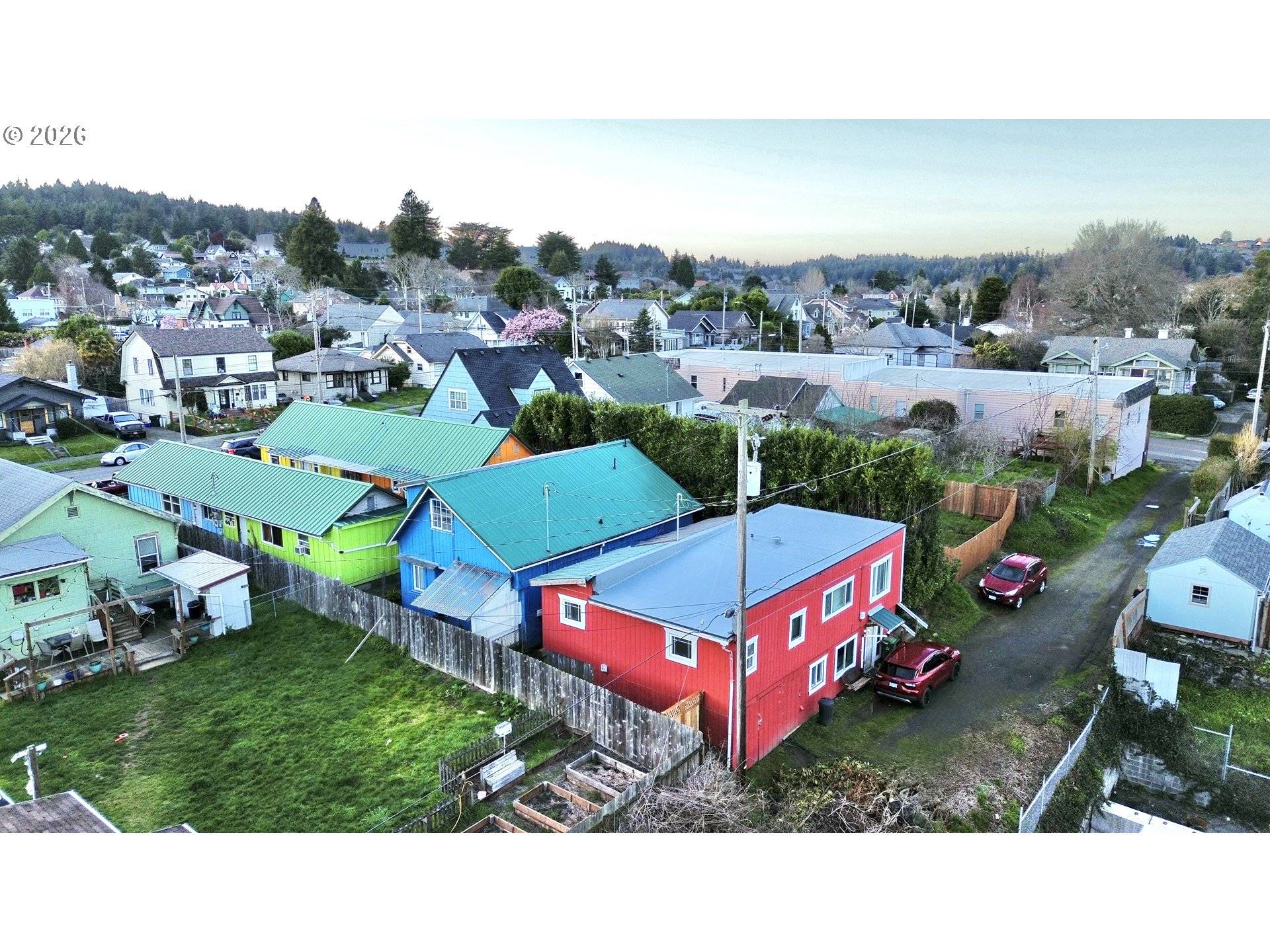 1032 S 4th ST, Coos Bay, OR 97420
