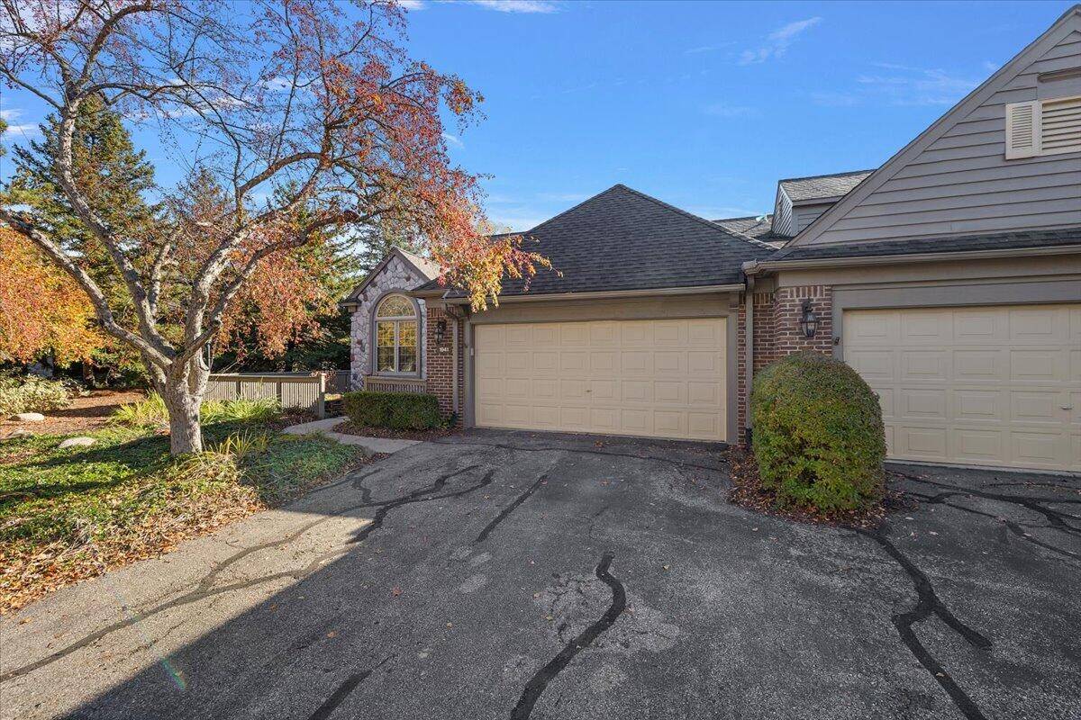1941 Boulder DR, Ann Arbor, MI 48104