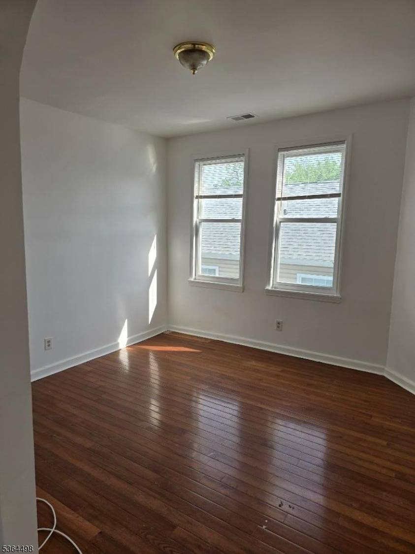 782 Bergen St #3, Newark City, NJ 07108