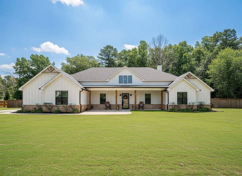 24341 Stallion Park, Lindale, TX 75771