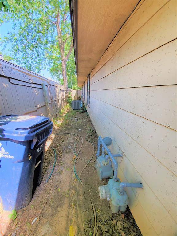 1002 Mulkey Lane, Denton, TX 76209