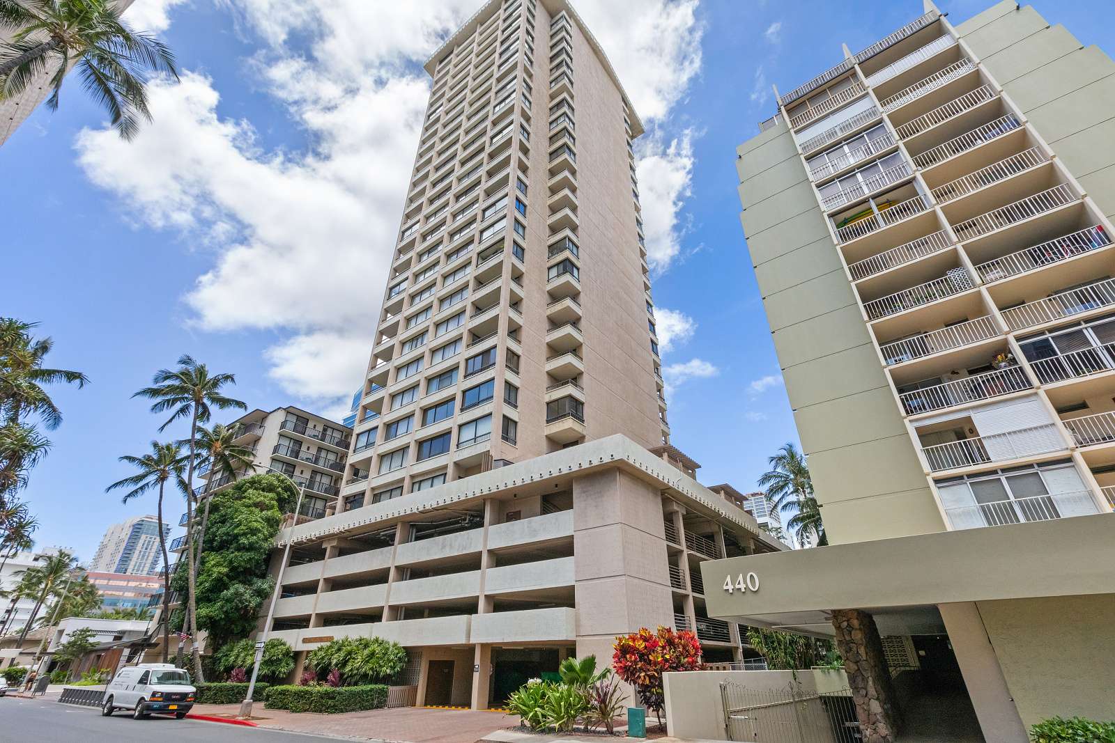 430 LEWERS ST #EWA2802, Honolulu, HI 96815
