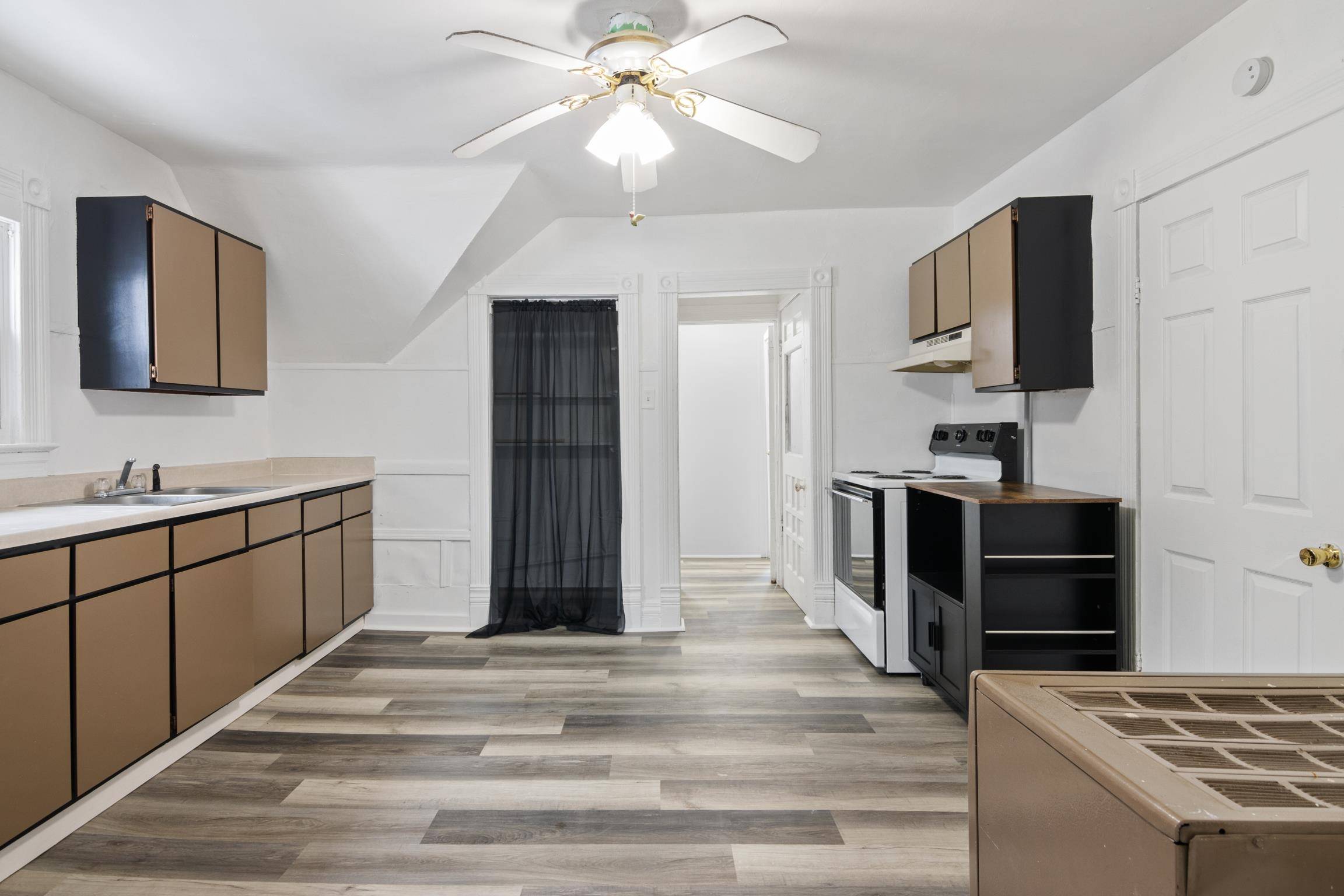 218 E River ST, Clam Lake Twp, MI 49601