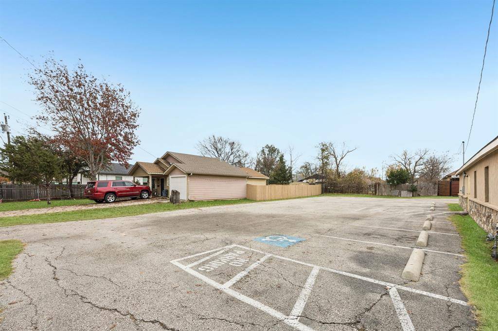 1734 Nomas Street, Dallas, TX 75212