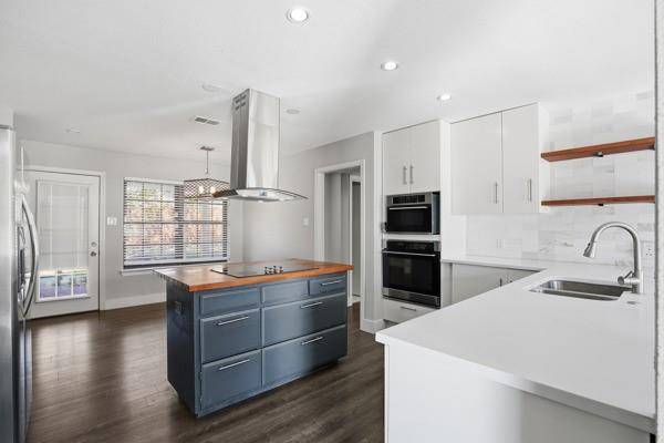 2015 Wimbledon Drive, Arlington, TX 76017