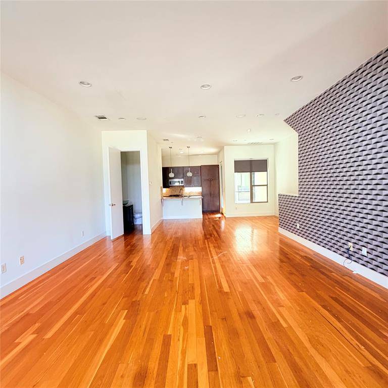 1600 N Haskell Avenue #11, Dallas, TX 75204