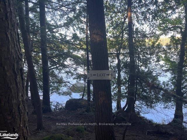 4 STONE GATE LN, Bracebridge, ON P1L 1X3