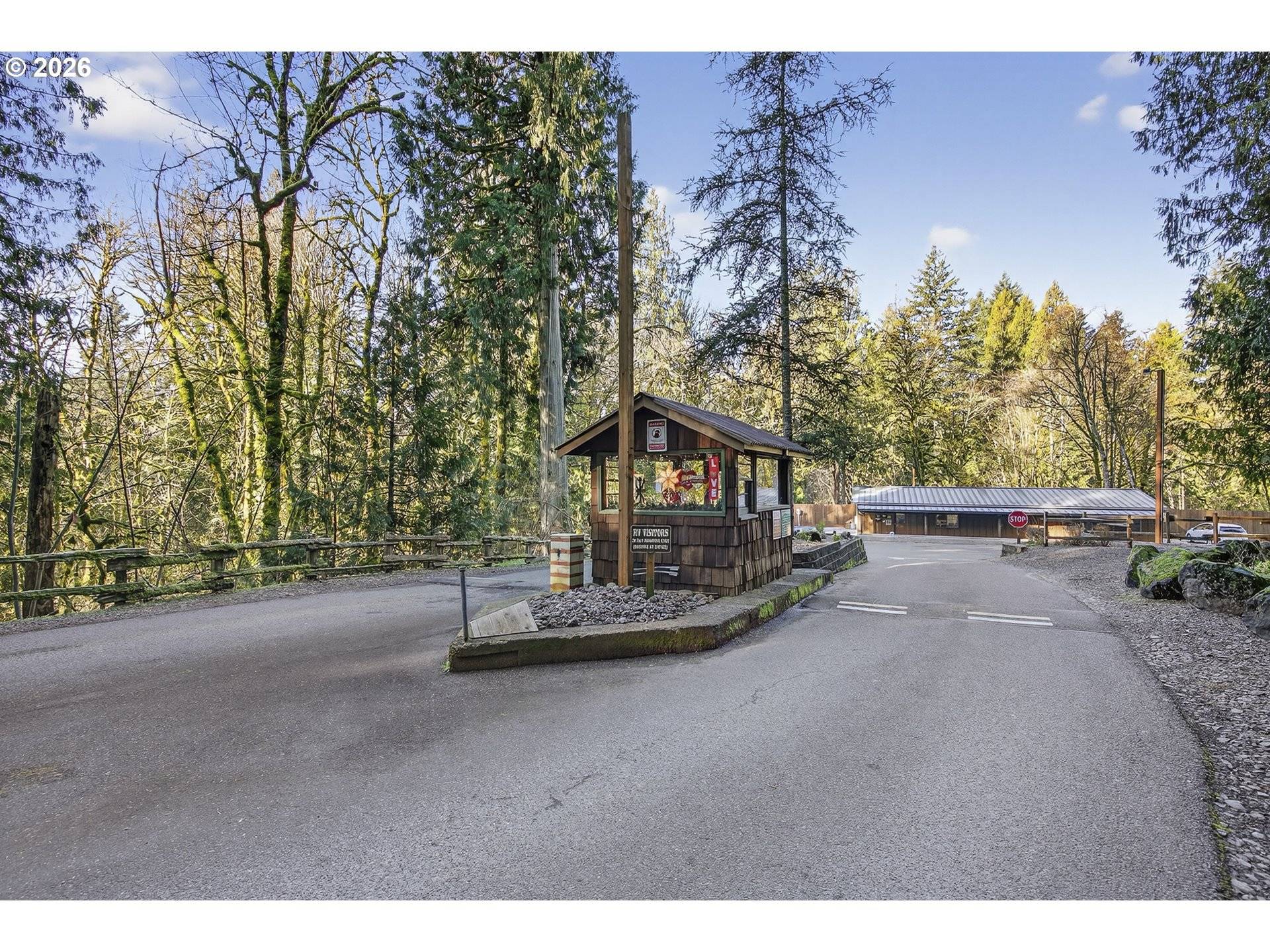 32700 SE LEEWOOD LN, Boring, OR 97009