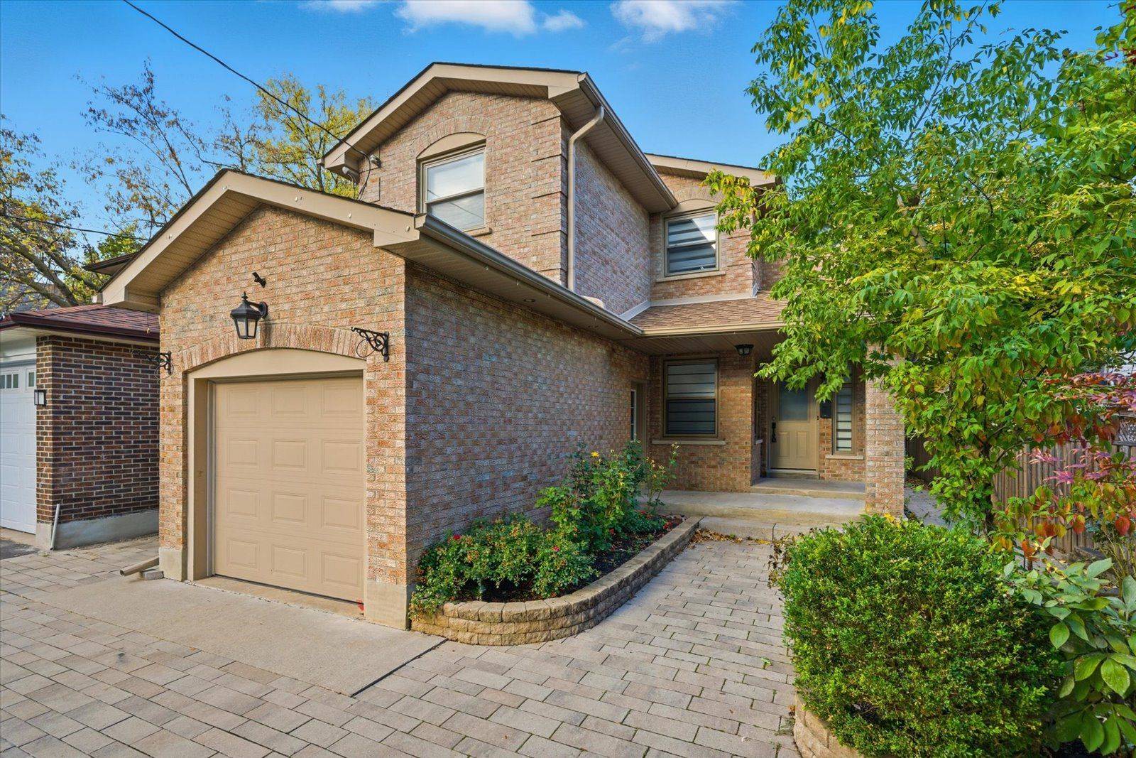 18 Mill ST S, Brampton, ON L6Y 1S5