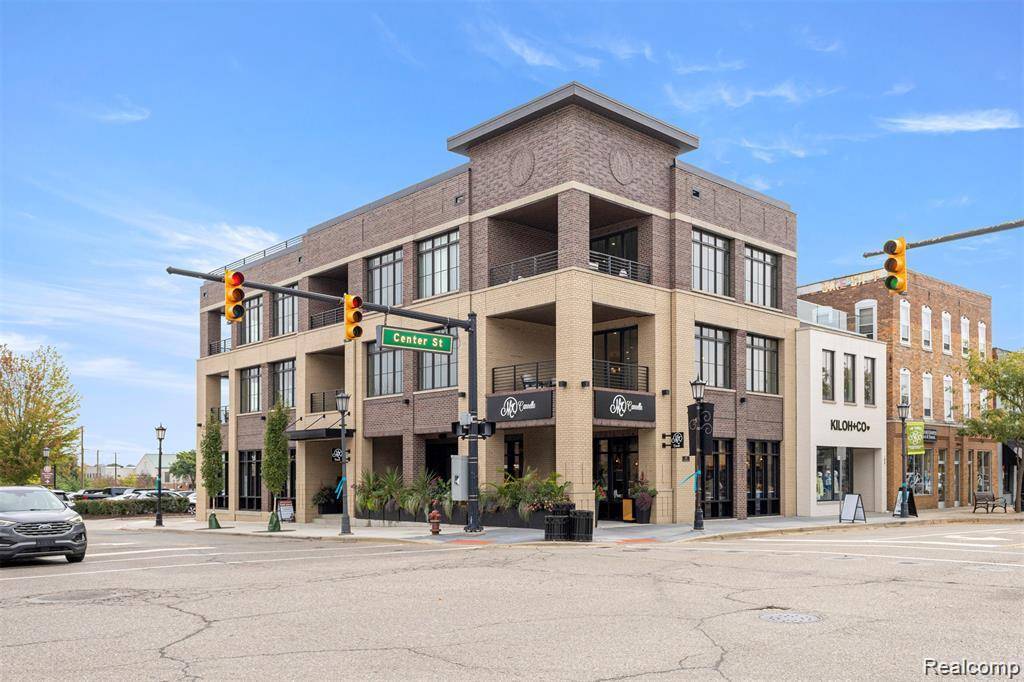 156 N Center Unit 203, Northville, MI 48167