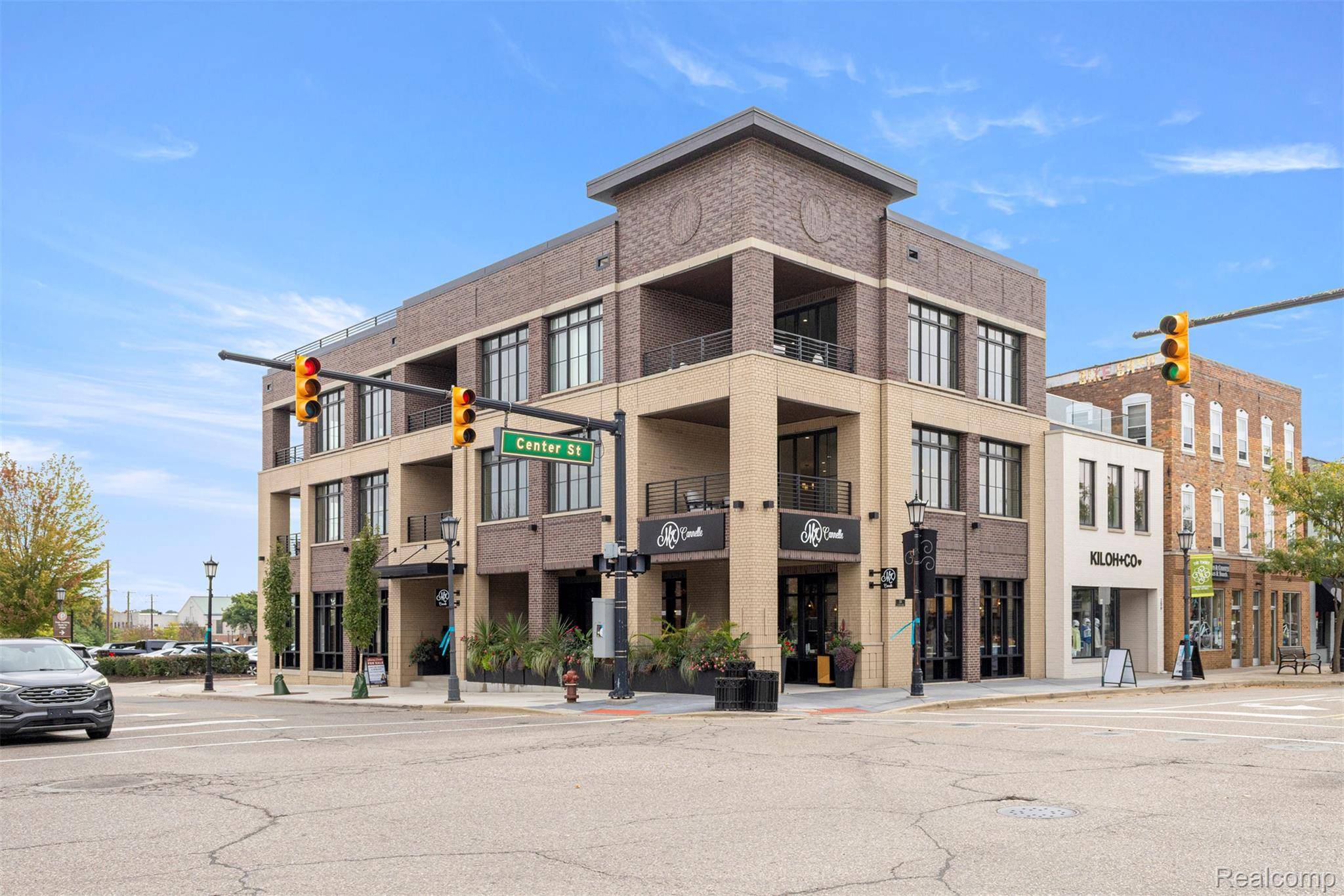 156 N Center Unit 202, Northville, MI 48167