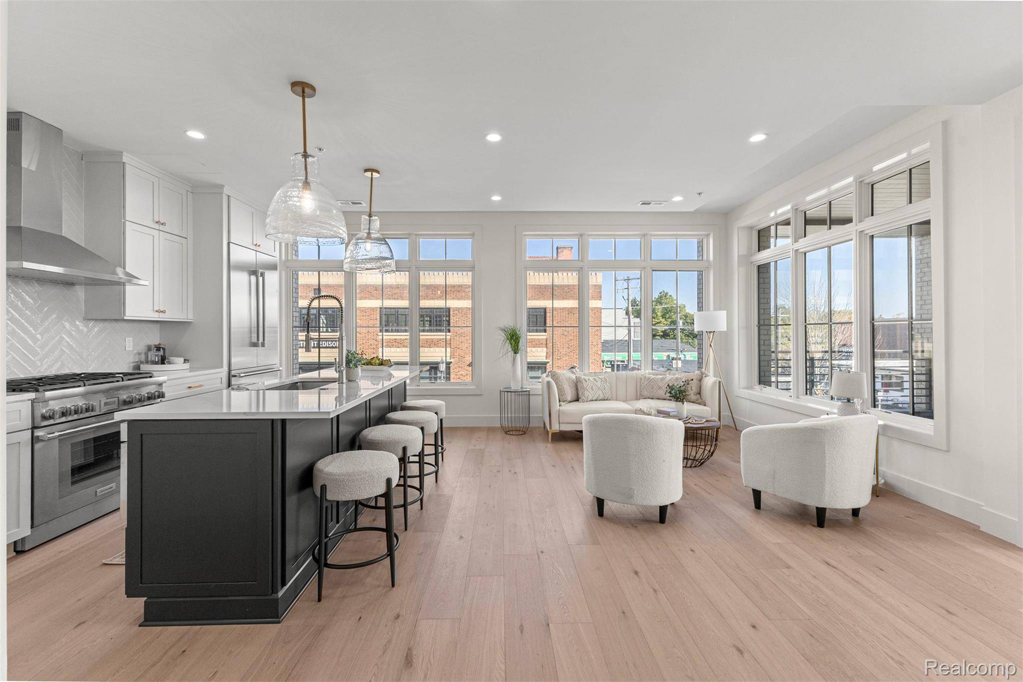 156 N Center Unit 301, Northville, MI 48167