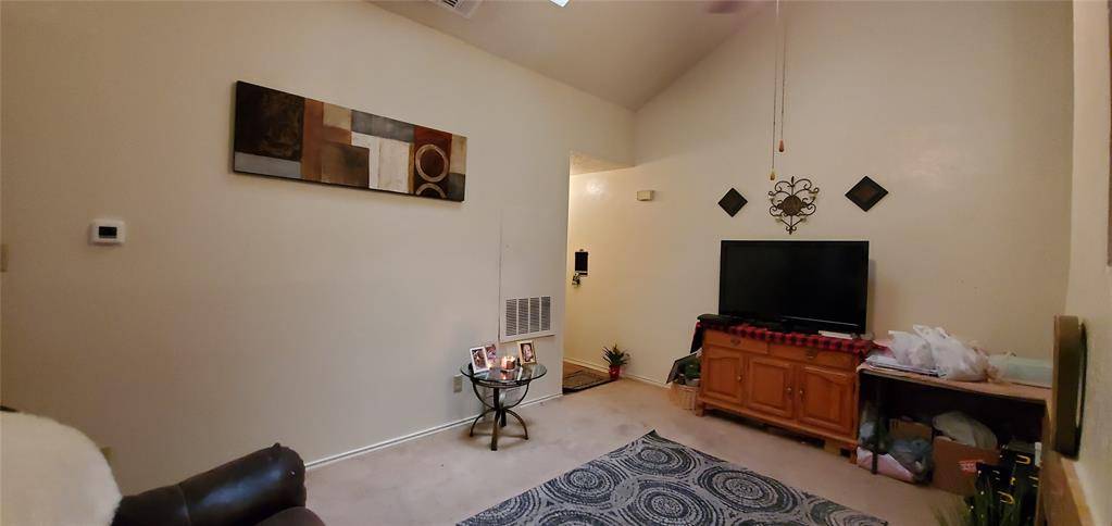 3012 N Bell Avenue, Denton, TX 76209