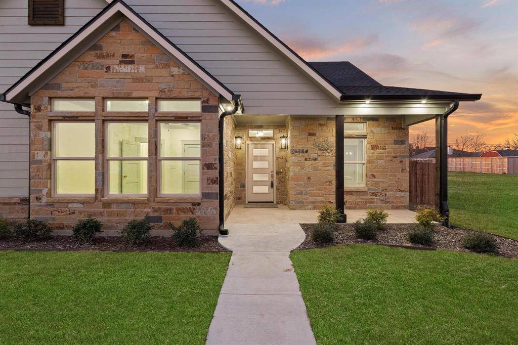 512 Bandera Drive, Howe, TX 75459